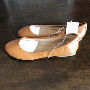 Women’s brown flats  - NWT